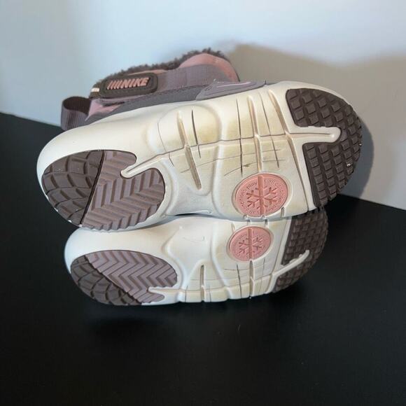 NIKE GIRLS SQUALL BOOT SIZE 7 - Picture 4 of 5